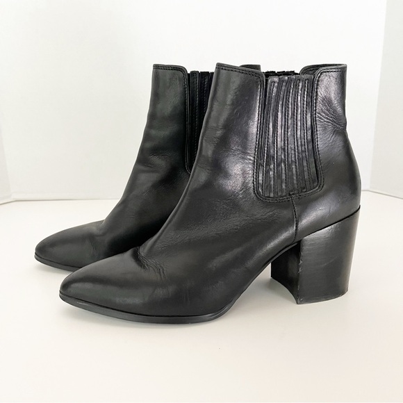 Steve Madden Jaclyn Leather Boots Size 9.5  Block Heel In Classic Black Pull On - Picture 8 of 10